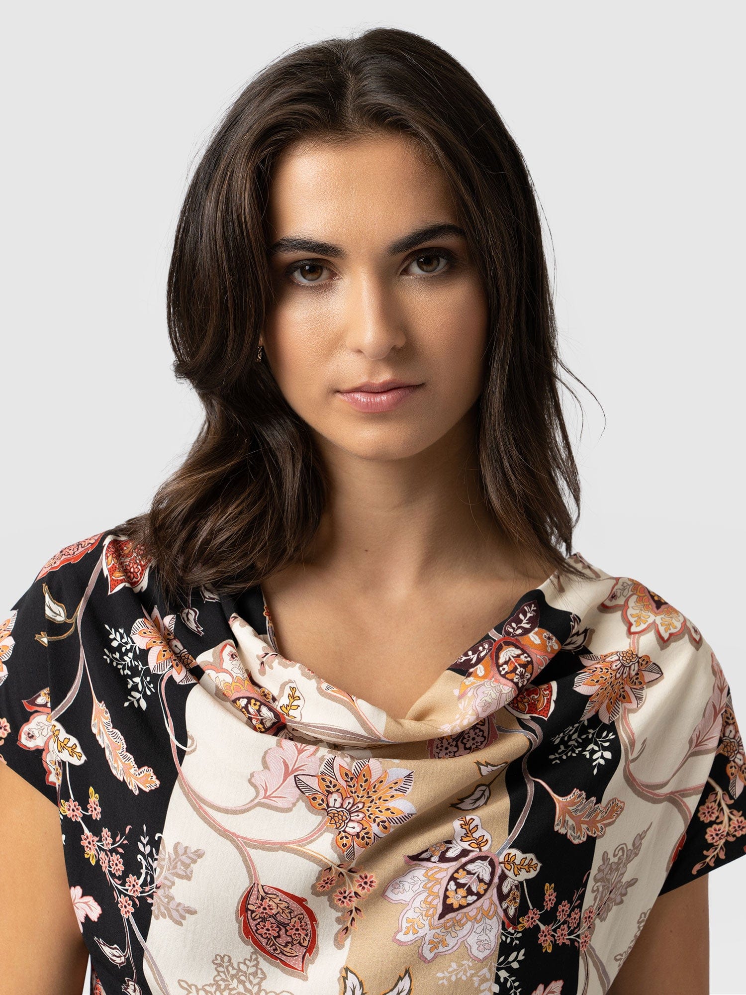 Cowl Neck Tee Paisley Stripe - Women's T-Shirts | Saint + Sofia® EU